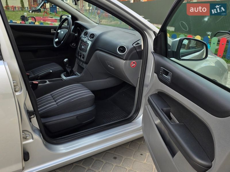 Универсал Ford Focus 2010 в Тернополе фото 34 Универсал Ford Focus 2010 в Тернополе