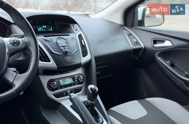 Хэтчбек Ford Focus 2014 в Киеве
