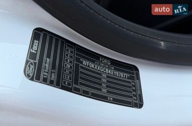 Хэтчбек Ford Focus 2014 в Киеве