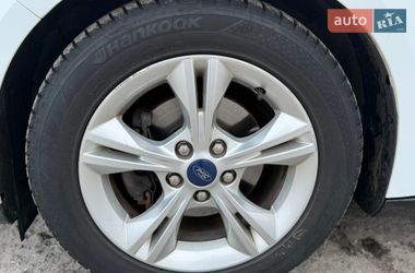 Хэтчбек Ford Focus 2014 в Киеве