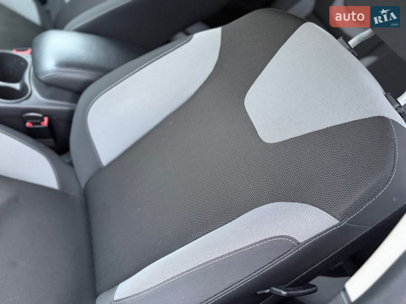 Хэтчбек Ford Focus 2014 в Киеве