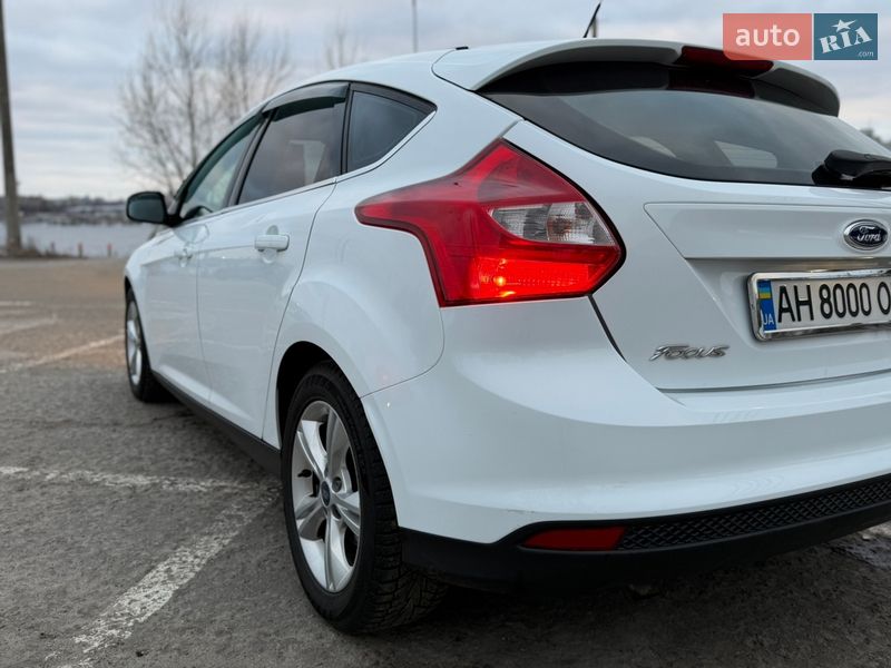 Хэтчбек Ford Focus 2014 в Киеве