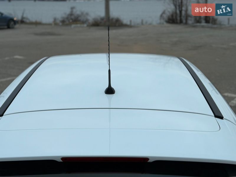 Хэтчбек Ford Focus 2014 в Киеве