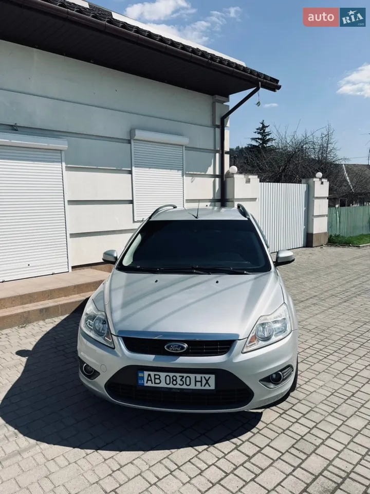 2010 Ford Focus - мініатюра 9