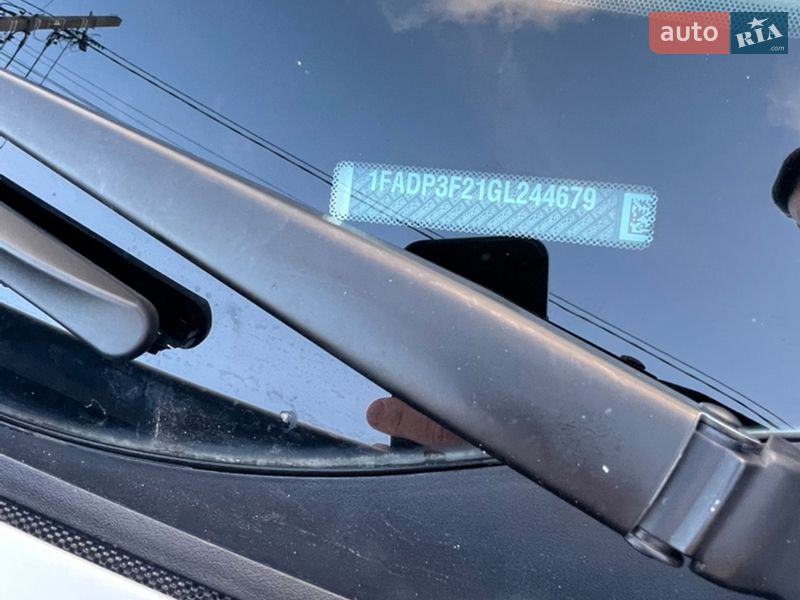 Седан Ford Focus 2015 в Львові