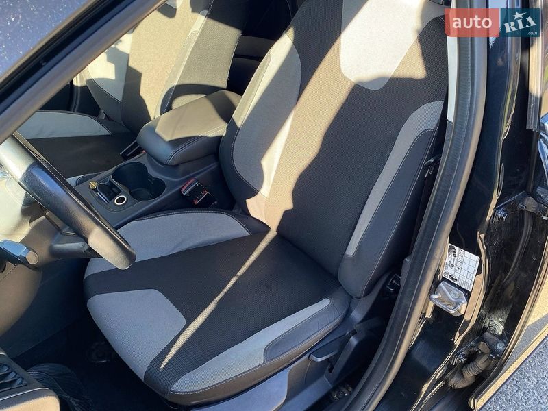 Хэтчбек Ford Focus 2011 в Харькове