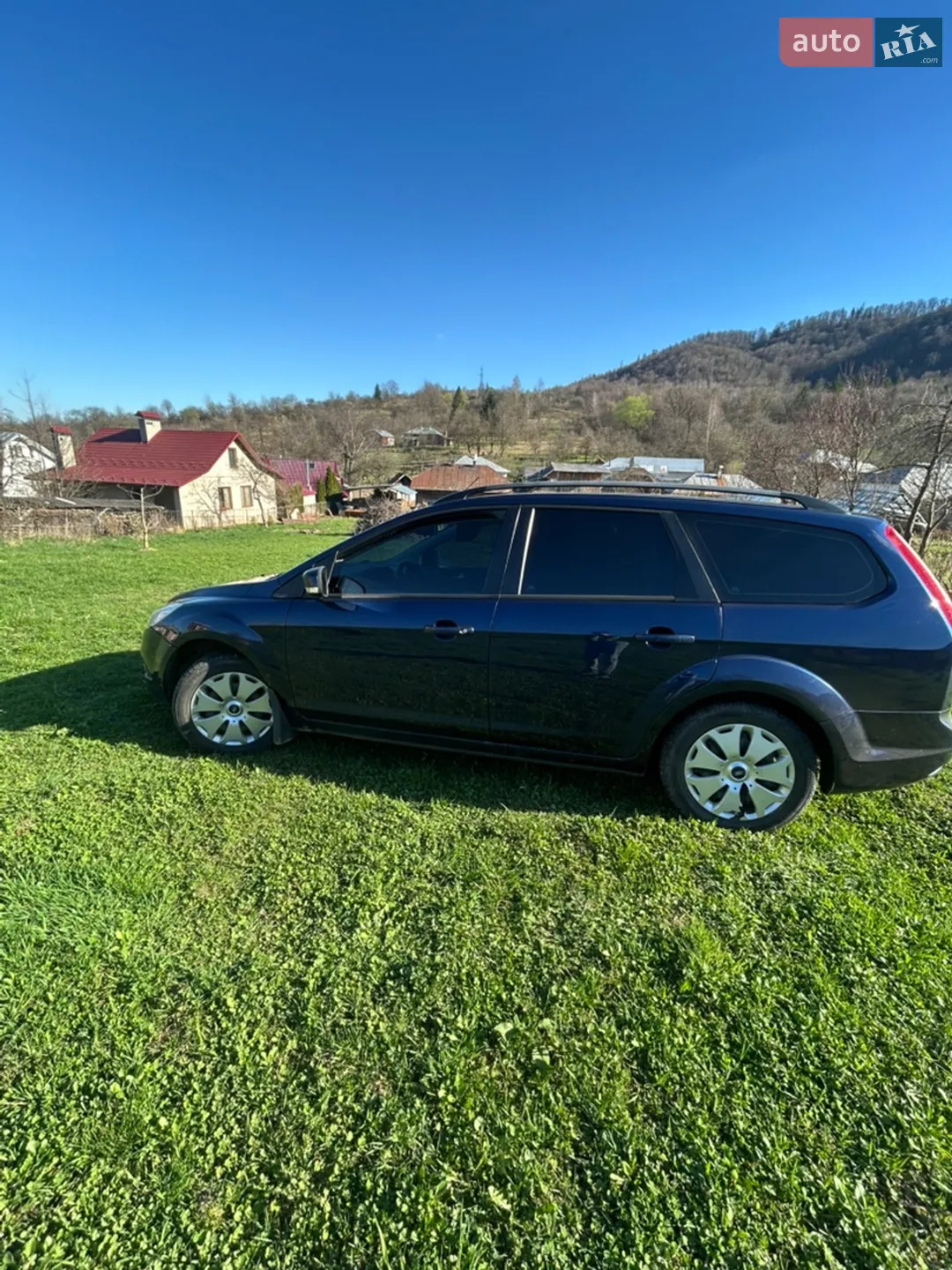2010 Ford Focus - мініатюра 9
