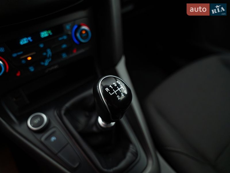 Хэтчбек Ford Focus 2018 в Киеве фото 15 Хэтчбек Ford Focus 2018 в Киеве