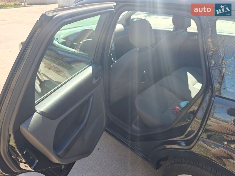 Універсал Ford Focus 2006 в Дніпрі фото 6 Універсал Ford Focus 2006 в Дніпрі
