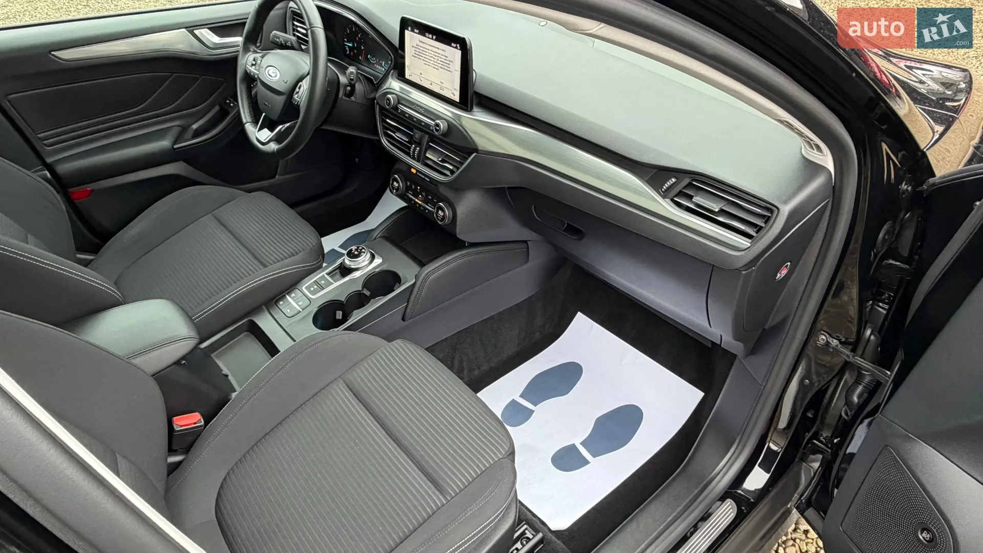 2019 Ford Focus - мініатюра 16