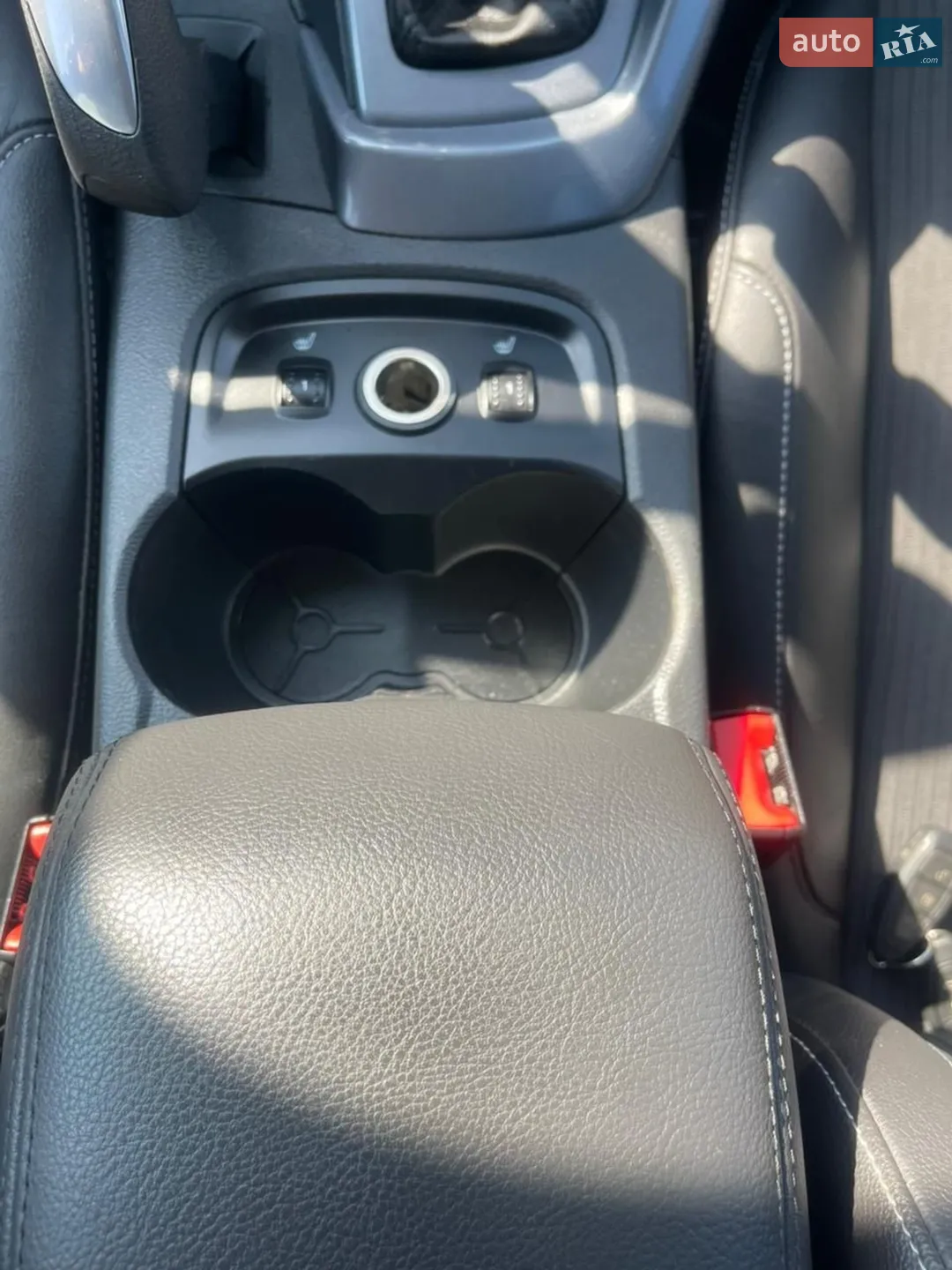2010 Ford Focus - мініатюра 15