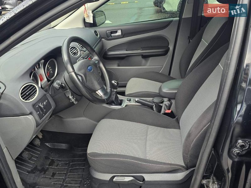 Хэтчбек Ford Focus 2010 в Полтаве фото 16 Хэтчбек Ford Focus 2010 в Полтаве