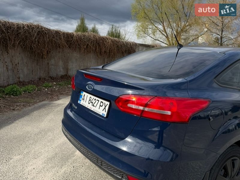 Седан Ford Focus 2016 в Вишневому