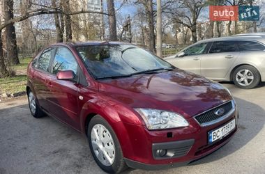 Хетчбек Ford Focus 2005 в Петропавлівській Борщагівці