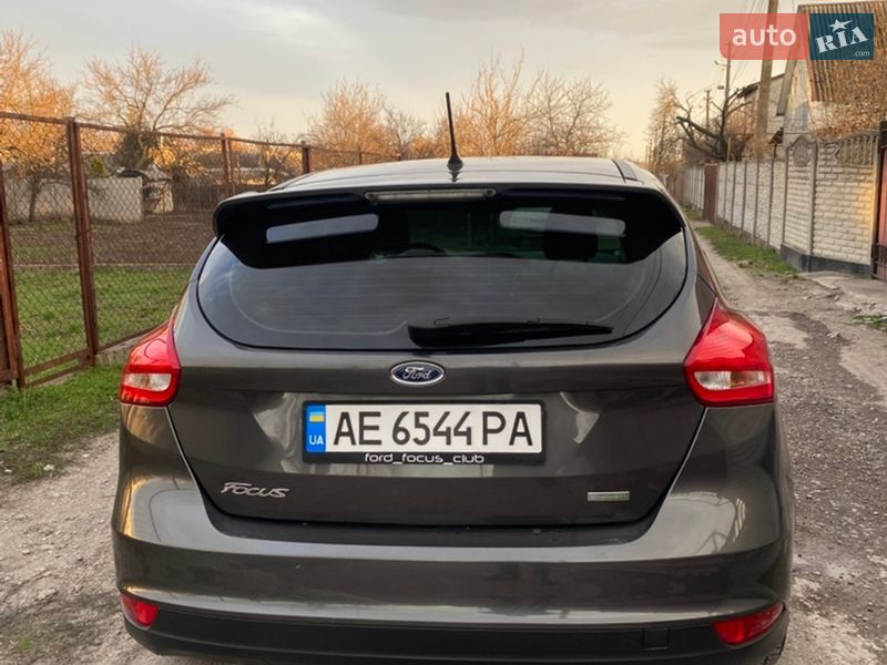 Хетчбек Ford Focus 2016 в Дніпрі
