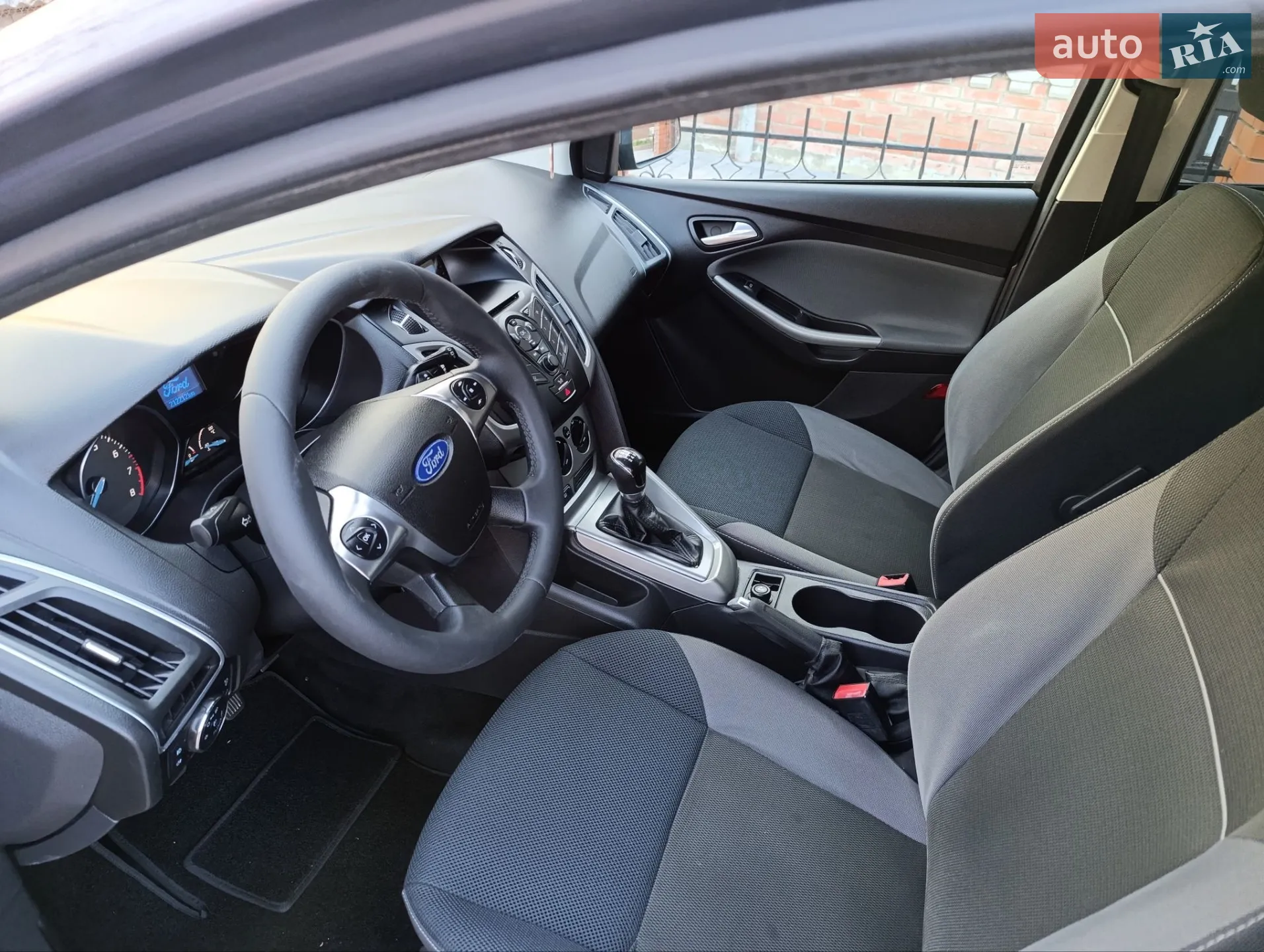 2011 Ford Focus - мініатюра 27
