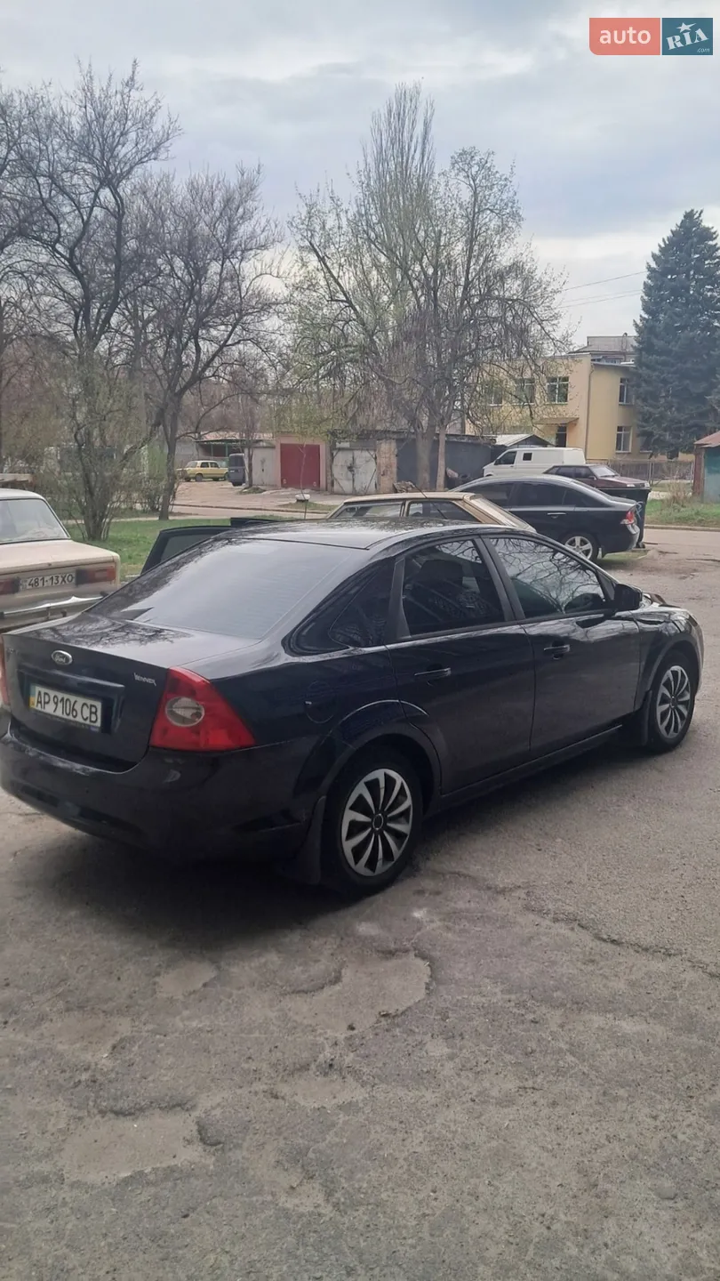 2011 Ford Focus - мініатюра 11