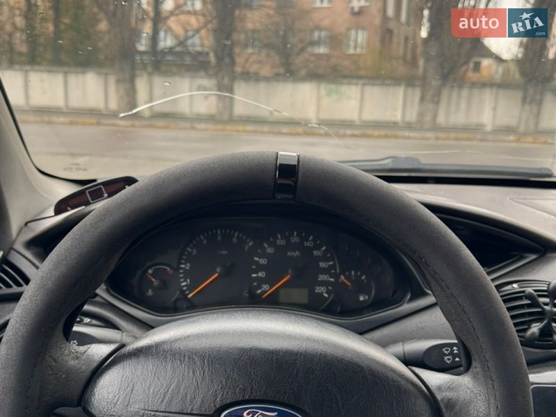 Седан Ford Focus 2003 в Києві