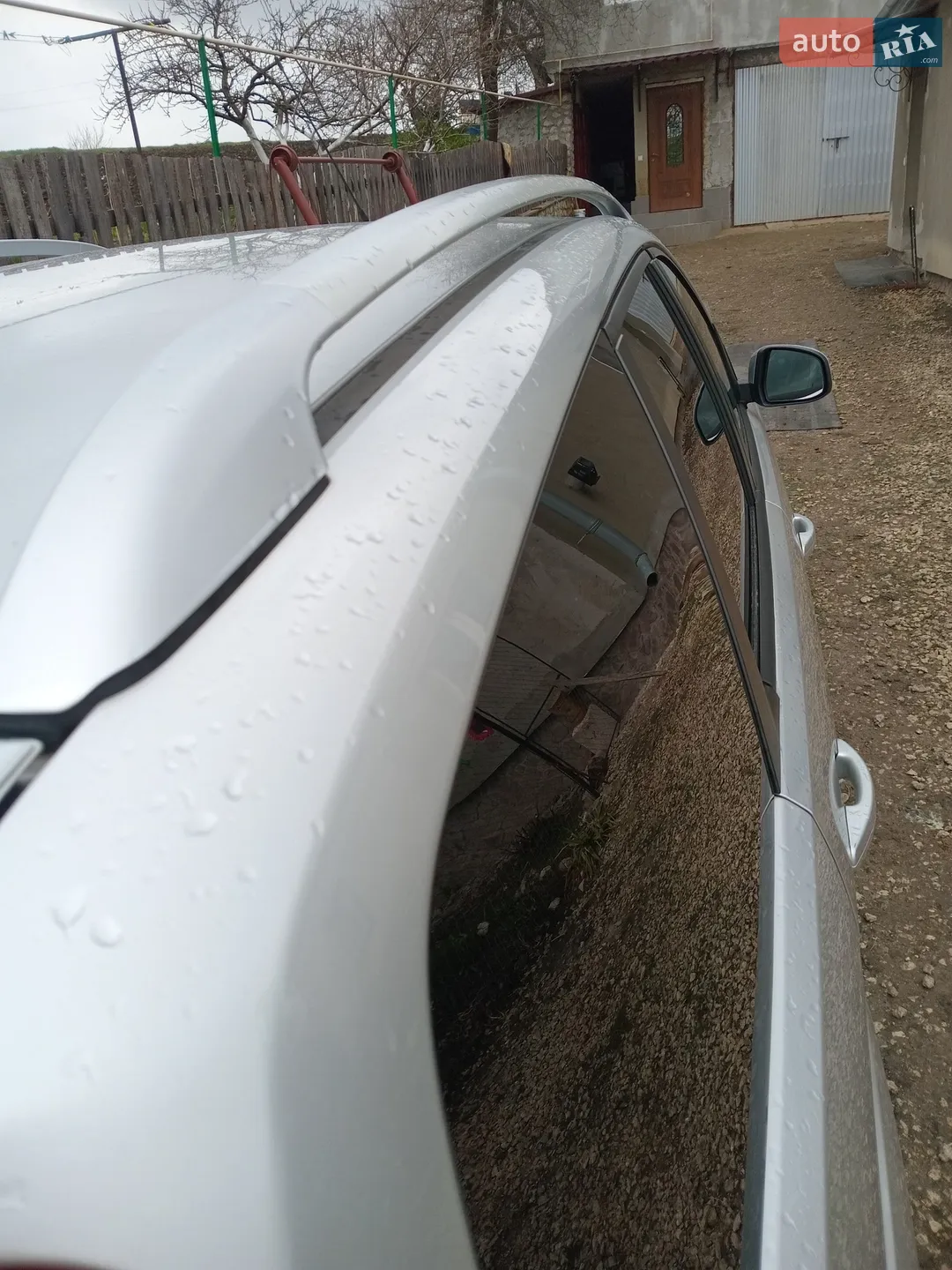 2010 Ford Focus - мініатюра 4