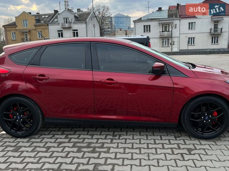 Хетчбек Ford Focus 2015 в Львові