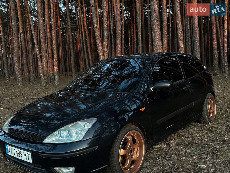 Хэтчбек Ford Focus 2004 в Вышгороде