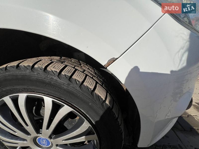 Универсал Ford Focus 2013 в Виньковцах