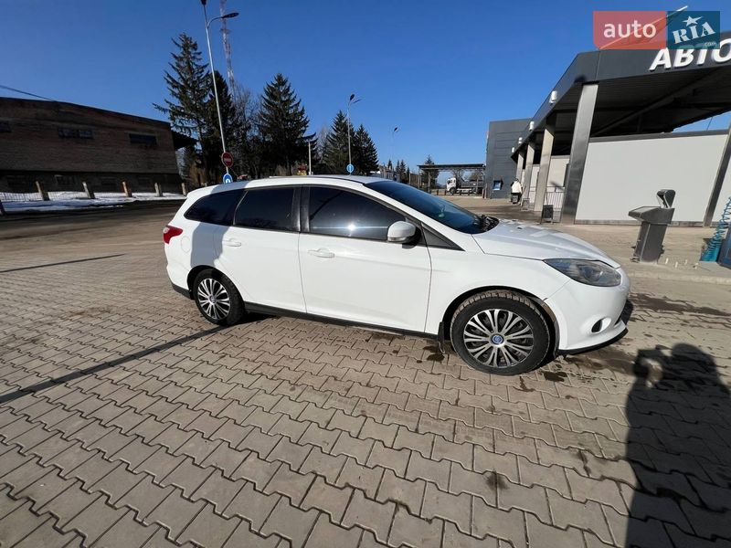 Универсал Ford Focus 2013 в Виньковцах