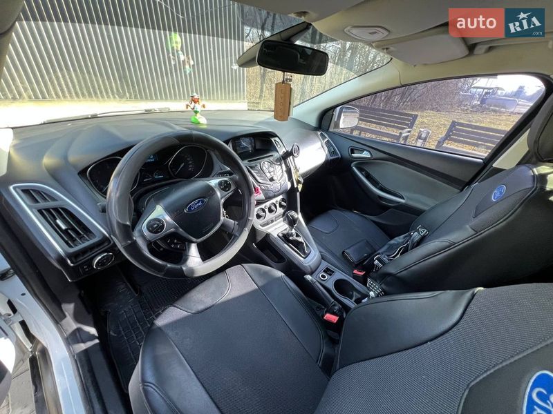 Универсал Ford Focus 2013 в Виньковцах