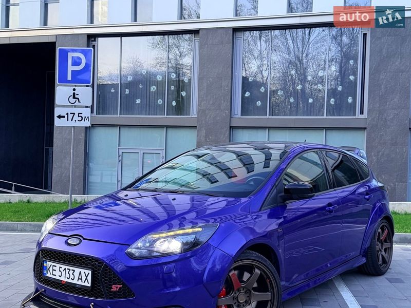 Хетчбек Ford Focus 2013 в Дніпрі