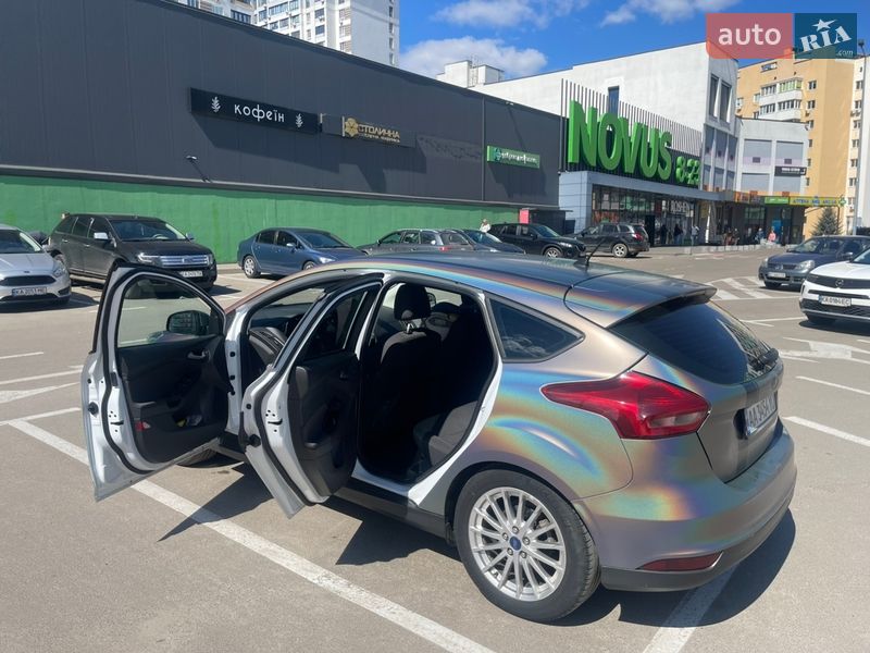 Хэтчбек Ford Focus 2016 в Киеве