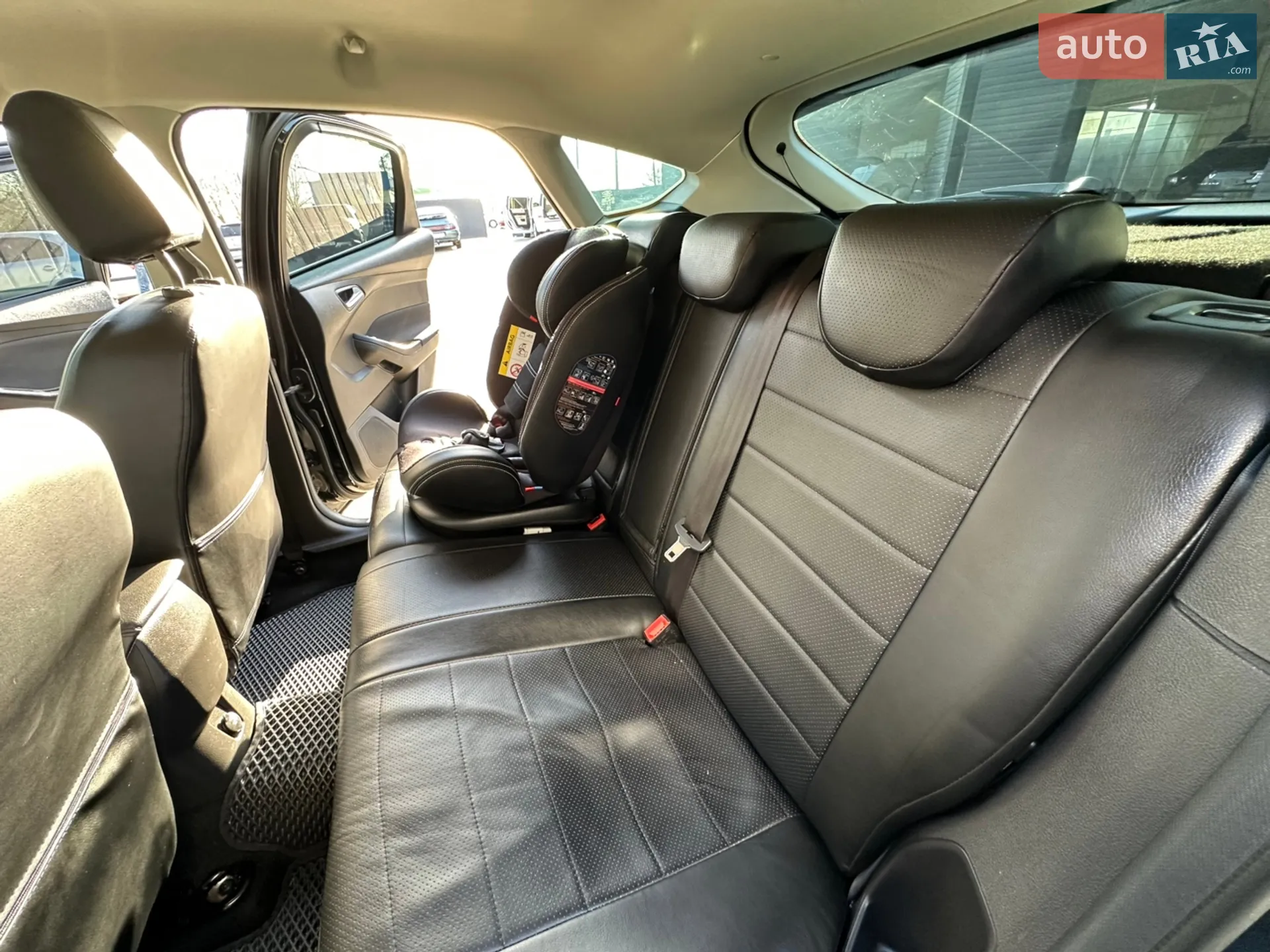 2013 Ford Focus - мініатюра 12