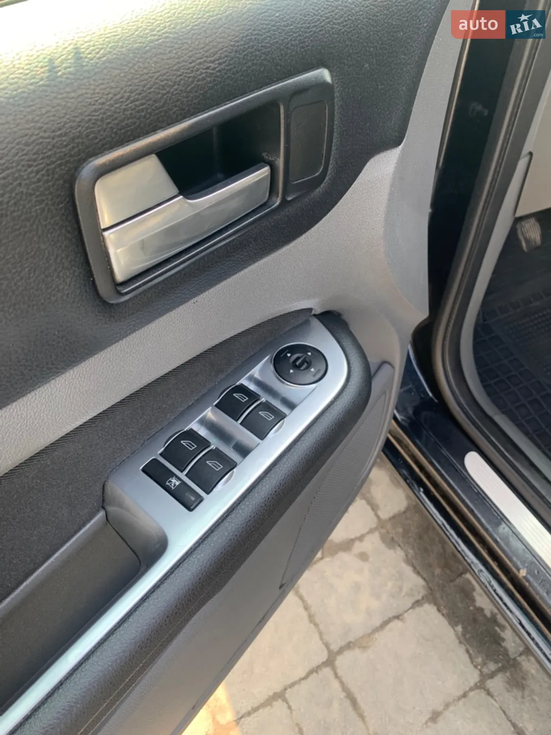 2010 Ford Focus - мініатюра 24