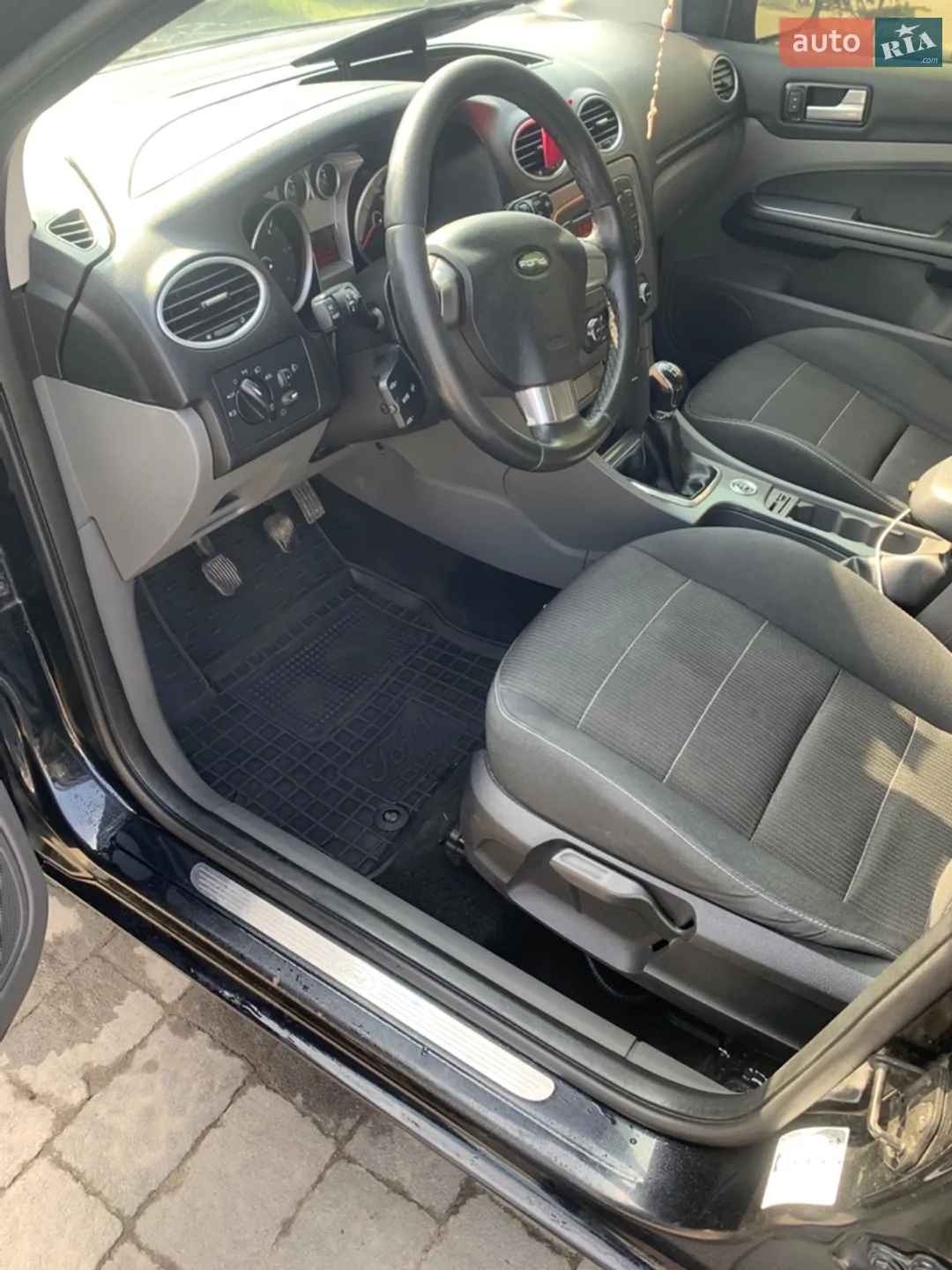 2010 Ford Focus - мініатюра 32