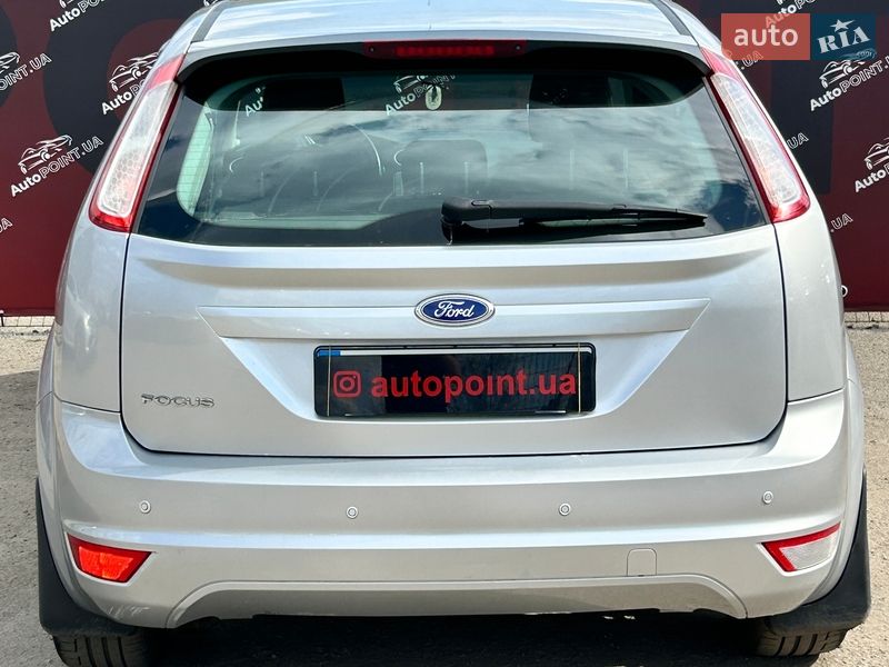 Хэтчбек Ford Focus 2010 в Сумах