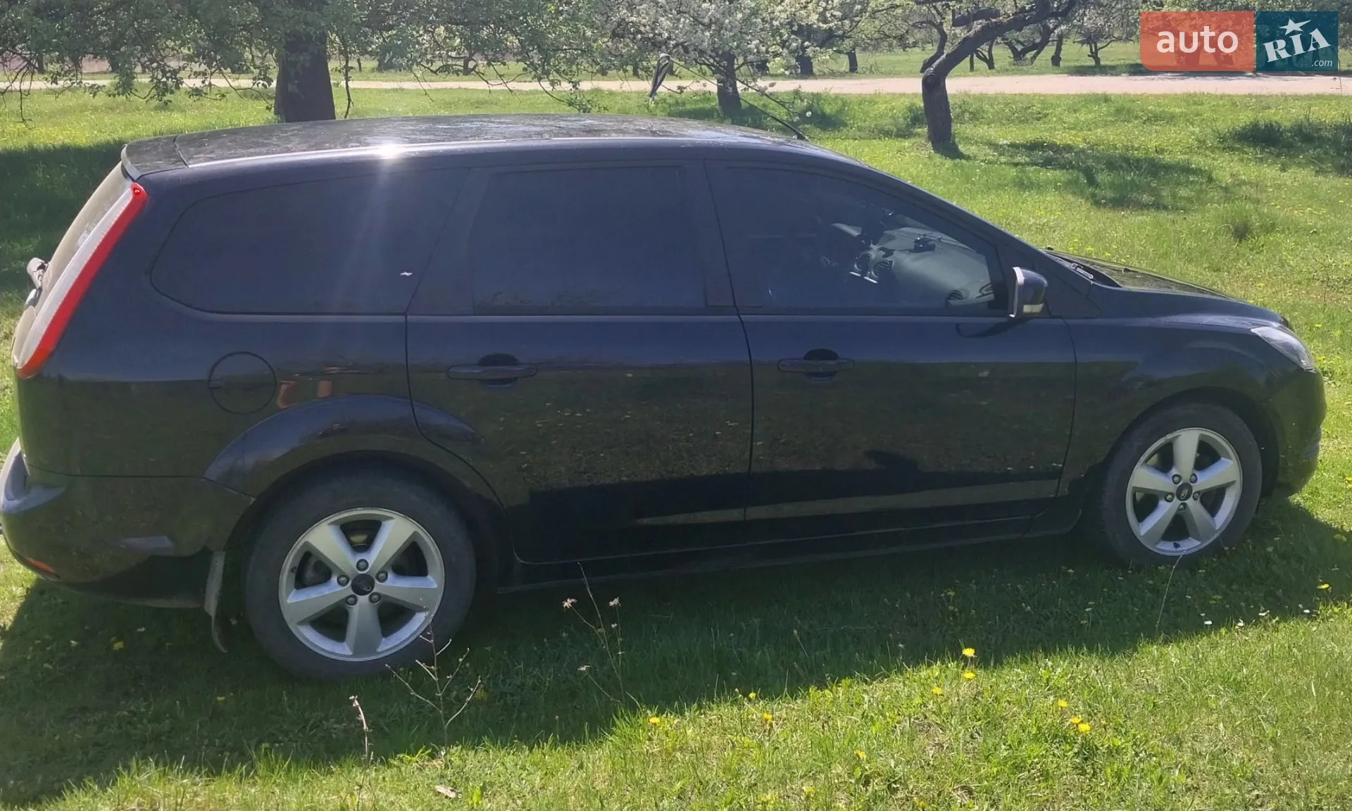 2010 Ford Focus - мініатюра 8