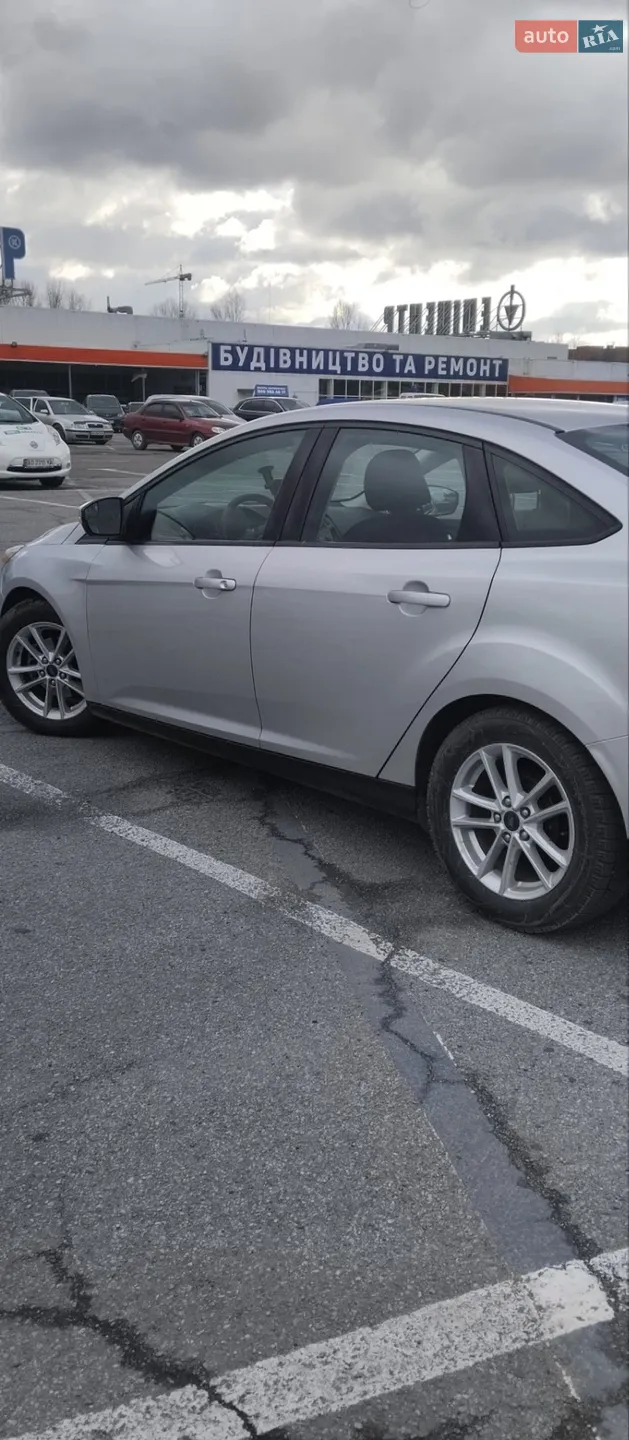 2017 Ford Focus - мініатюра 14