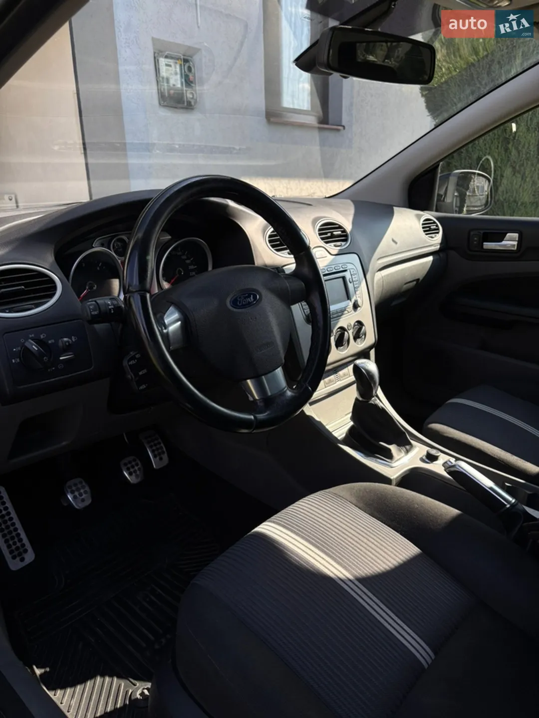 2010 Ford Focus - мініатюра 6