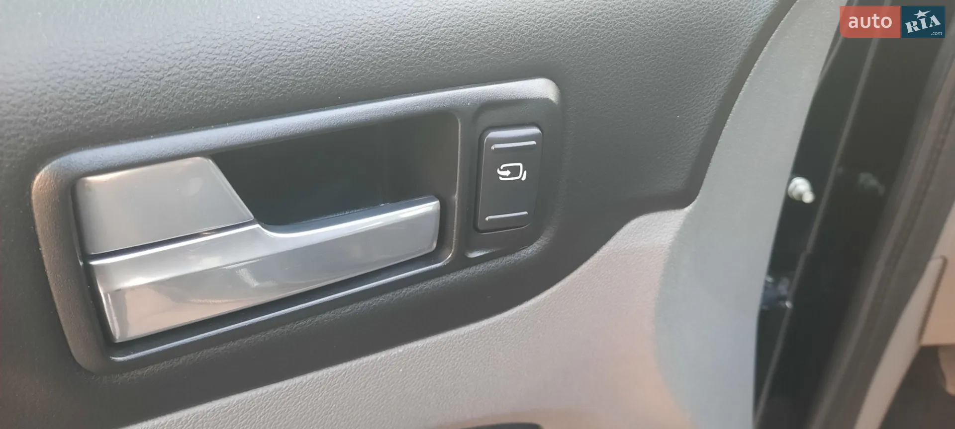 2010 Ford Focus - мініатюра 27