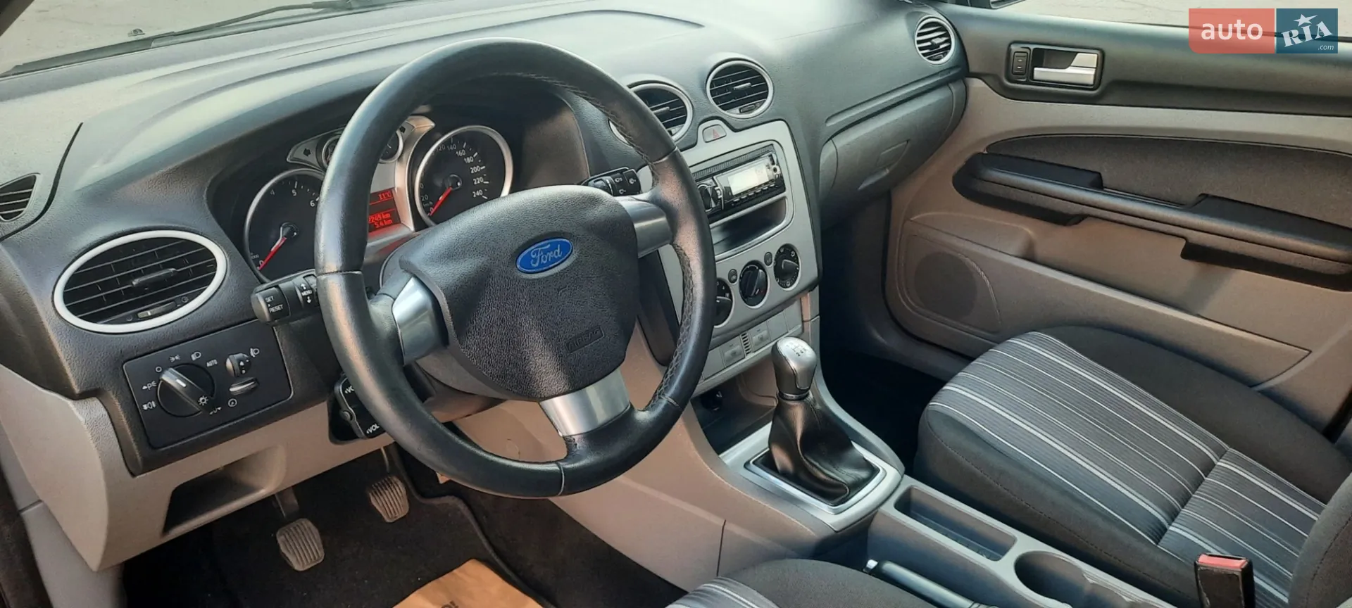 2010 Ford Focus - мініатюра 31