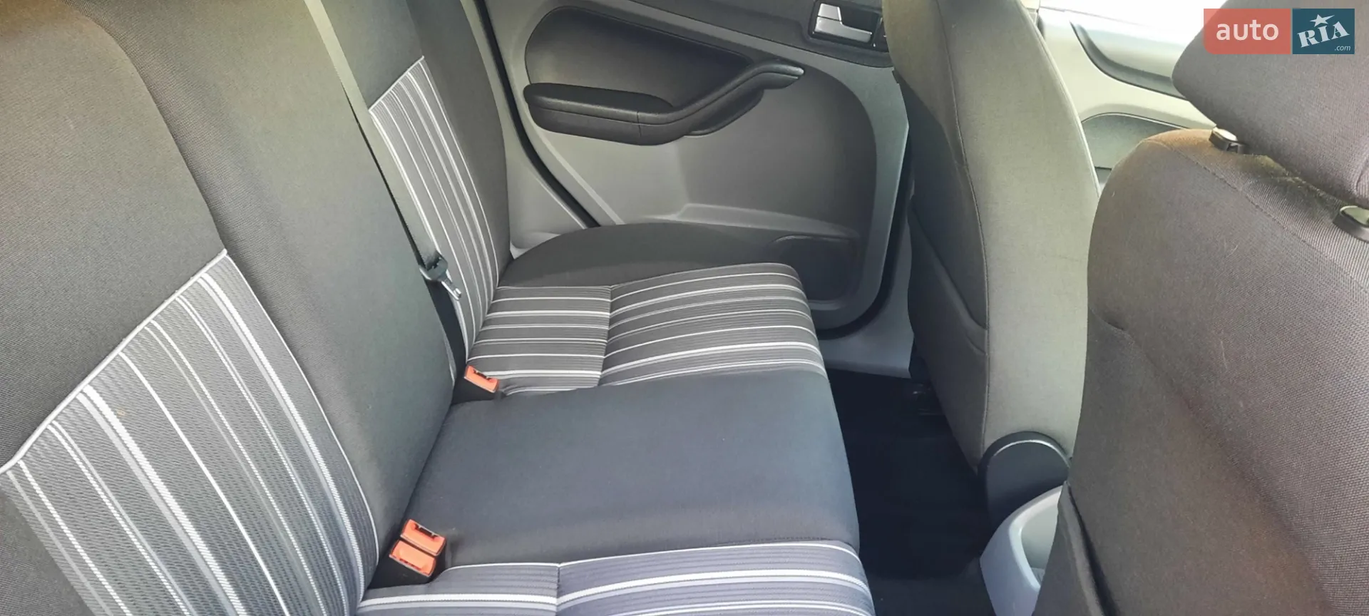 2010 Ford Focus - мініатюра 66