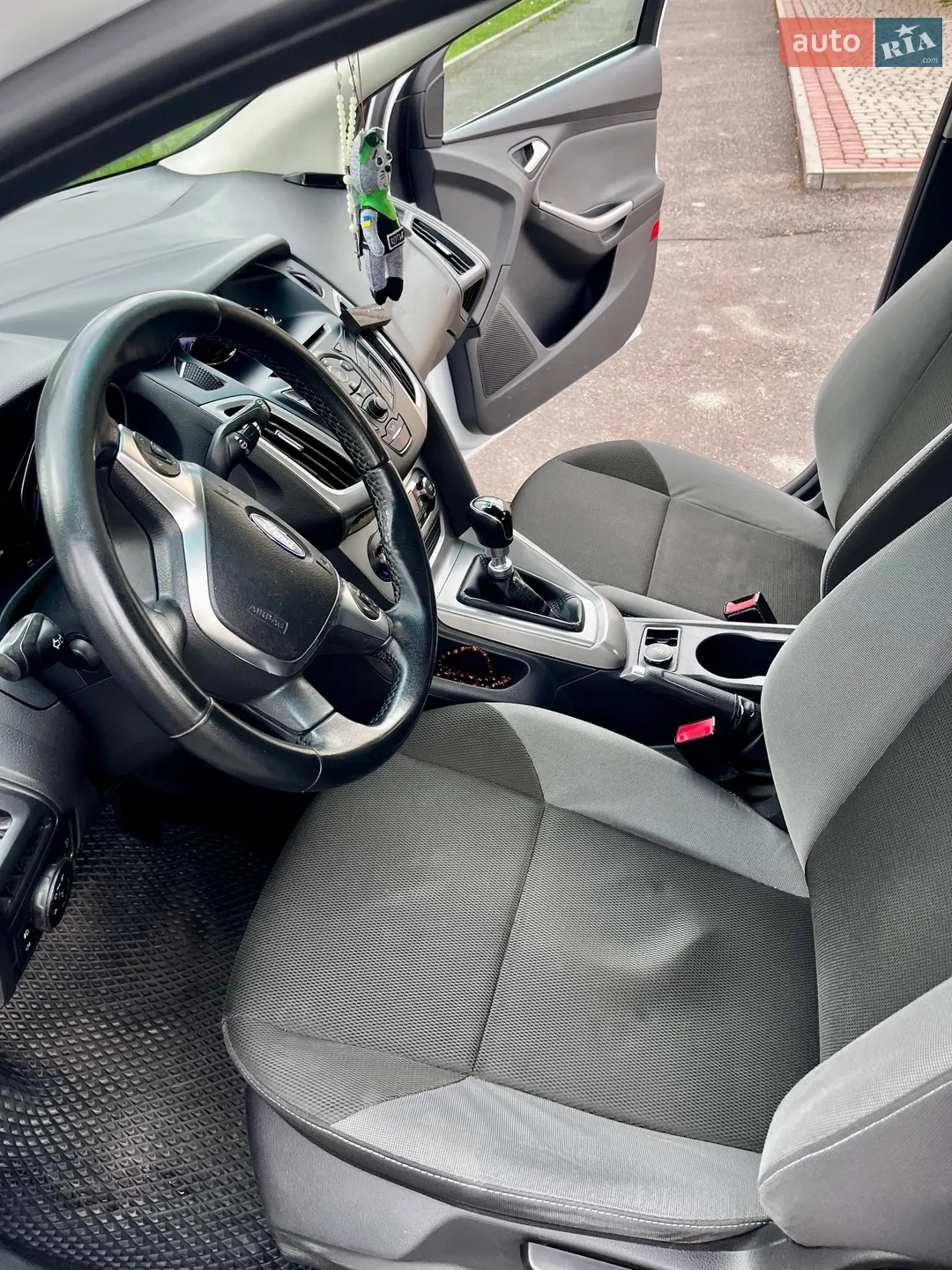 2012 Ford Focus - мініатюра 23