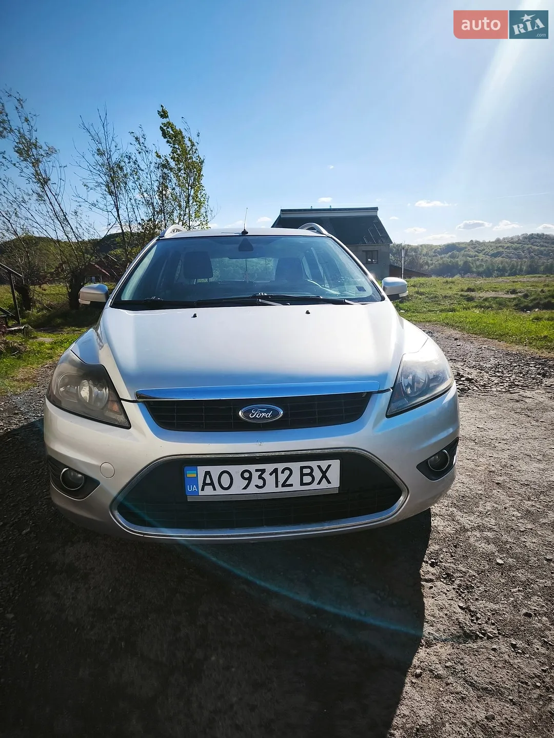 2010 Ford Focus - мініатюра 2