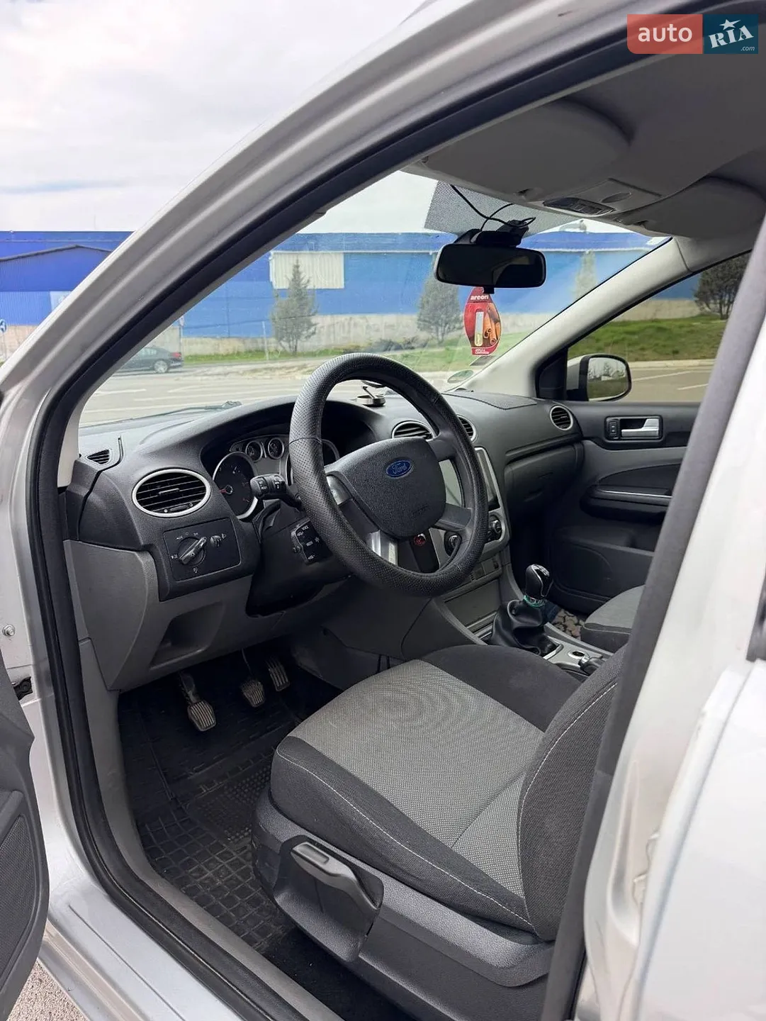 2010 Ford Focus - мініатюра 9