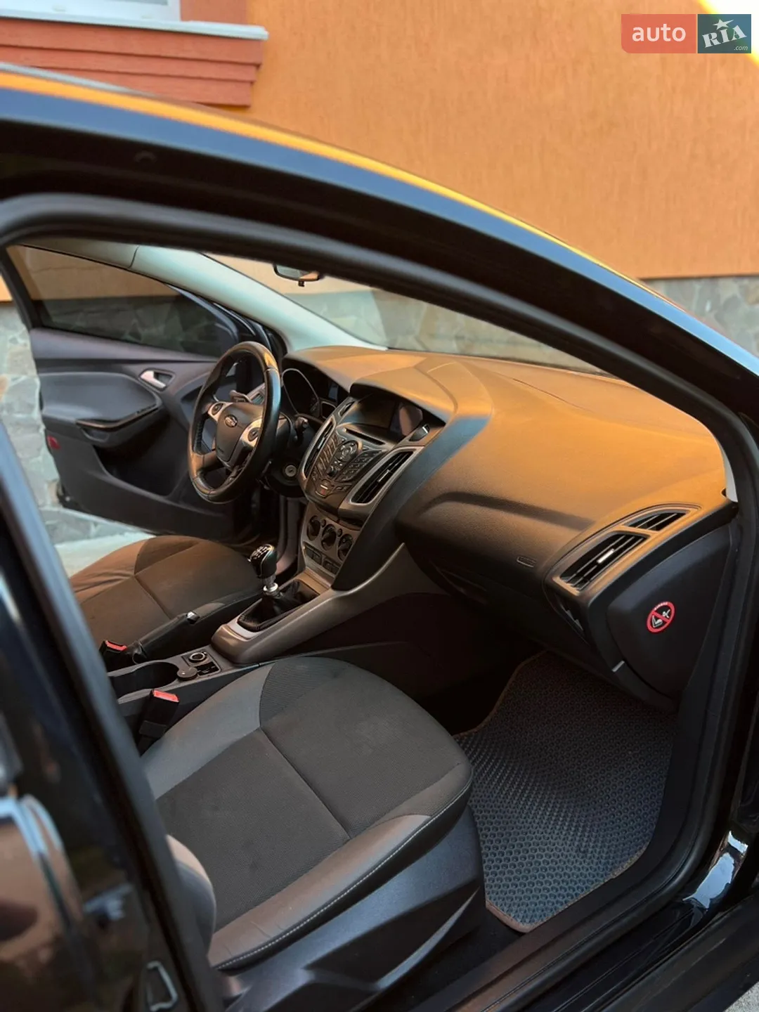 2012 Ford Focus - мініатюра 18