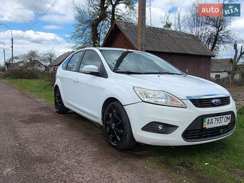 Хэтчбек Ford Focus 2011 в Киеве