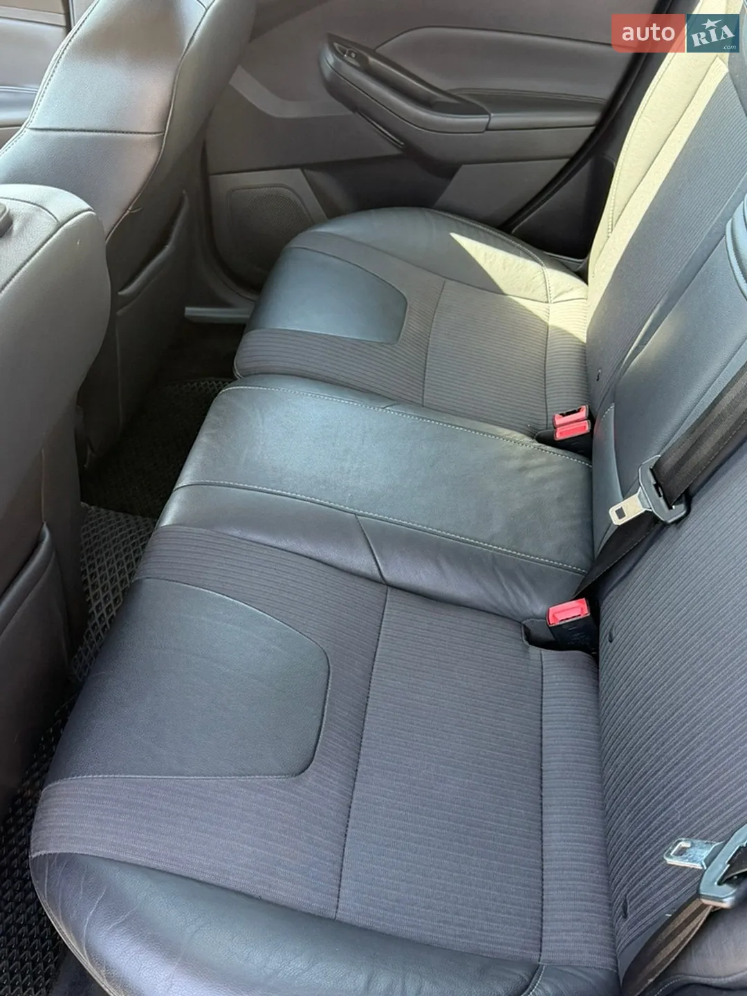 2011 Ford Focus - мініатюра 6