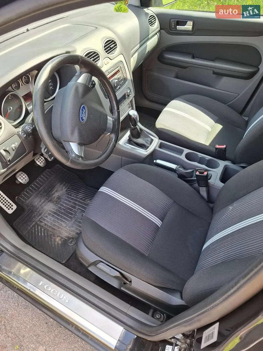 2010 Ford Focus - мініатюра 12