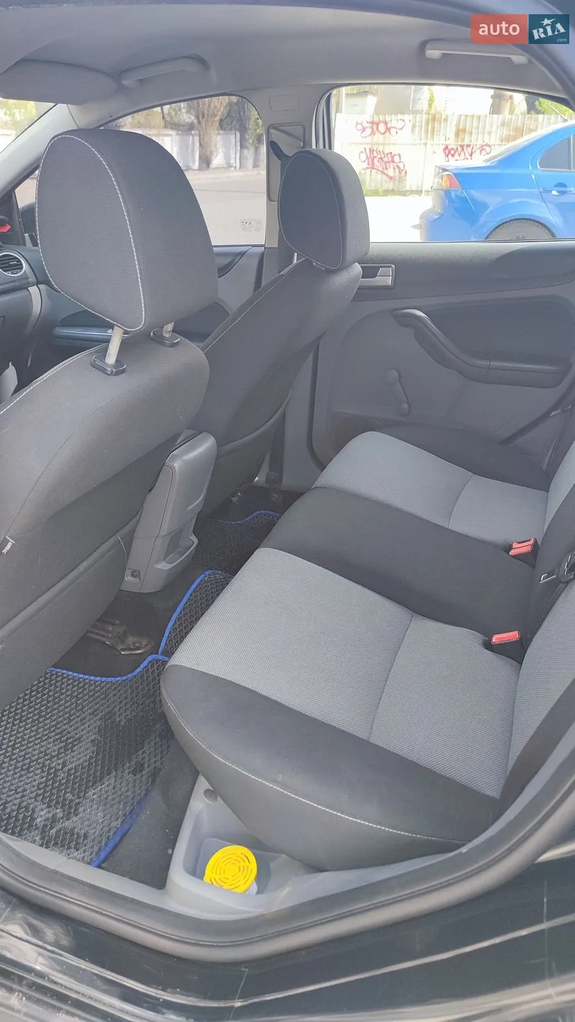 2010 Ford Focus - мініатюра 7