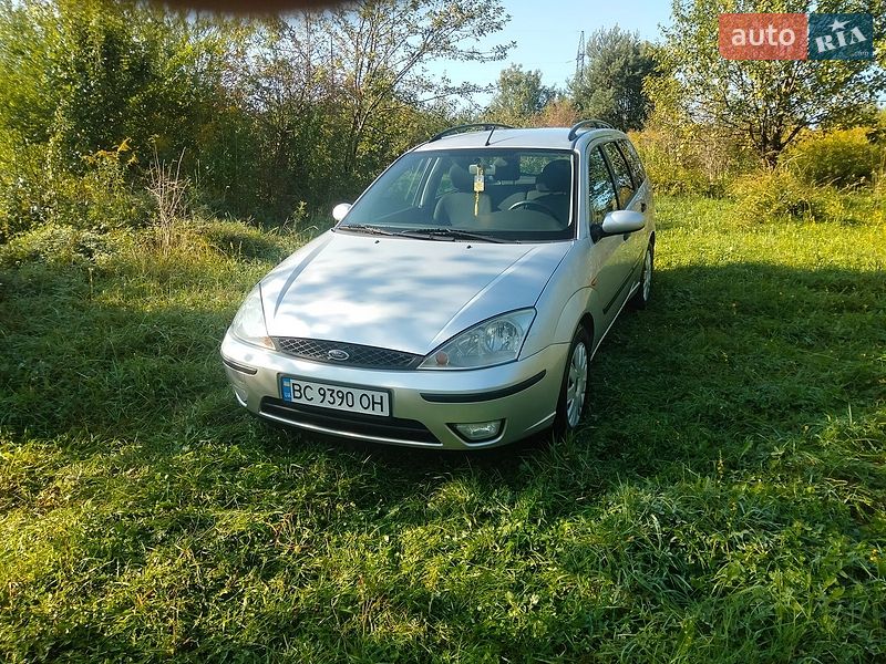 Универсал Ford Focus 2003 в Новояворовске
