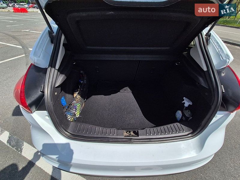 Хетчбек Ford Focus 2016 в Дніпрі